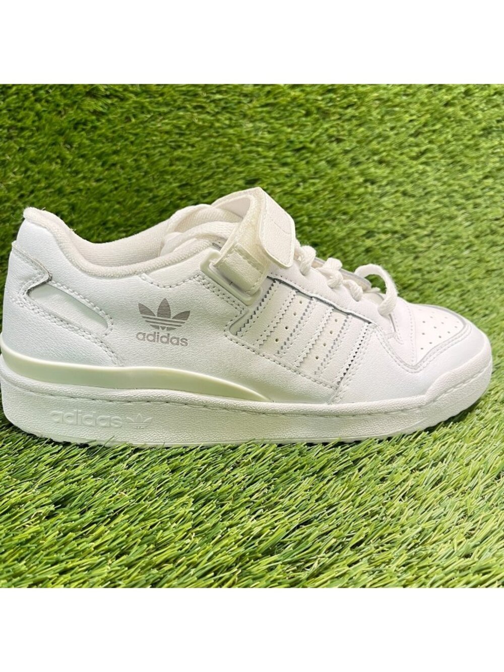 Adidas Originals Forum Low Boys Size 6.5Y White Athletic Leather Shoes Sneakers